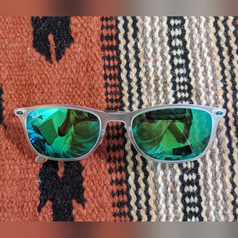 Ray Ban glasses Luxottica Group RB 4225 New in the Box
